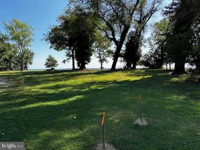 a view of a golf course