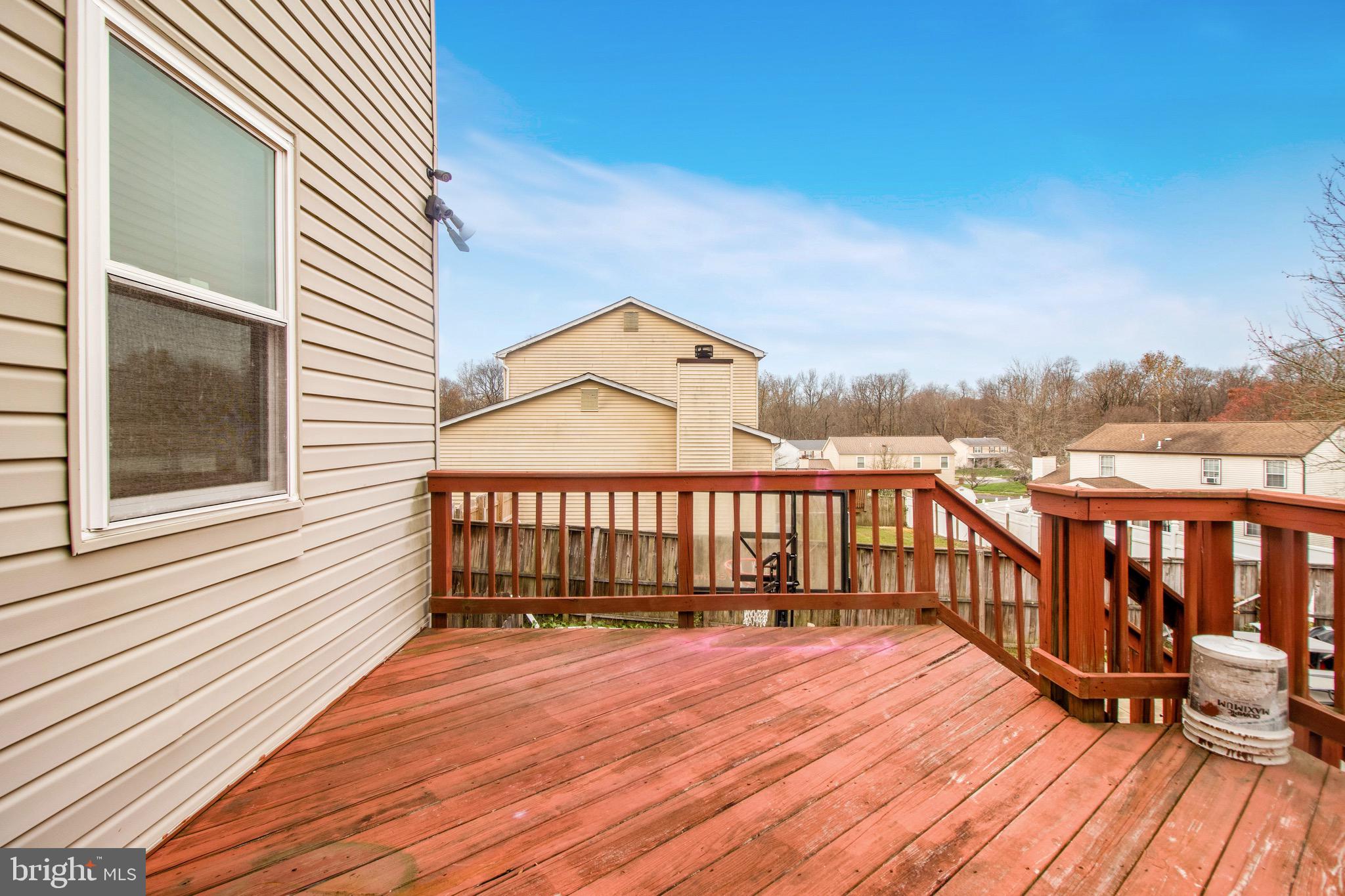 910 Falcon Drive Upper Marlboro, MD 20774 - Photo 8 of 125 Back deck