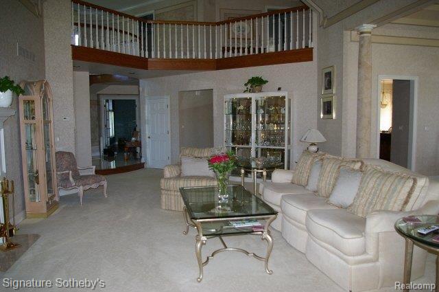 2976 Baytree Court Rochester, MI 48306 - Photo 8 of 17 STAIRCASE OVERLOOKS GR