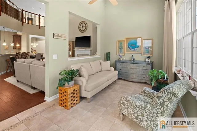 $910,000 | 12 Hardwick Drive, Kendall Park, NJ 08824