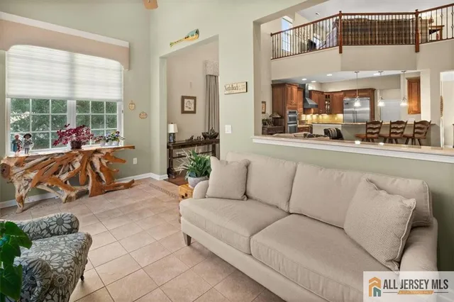 $910,000 | 12 Hardwick Drive, Kendall Park, NJ 08824