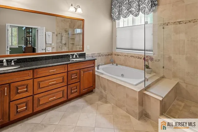 $910,000 | 12 Hardwick Drive, Kendall Park, NJ 08824