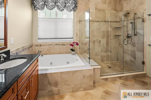 $910,000 | 12 Hardwick Drive, Kendall Park, NJ 08824