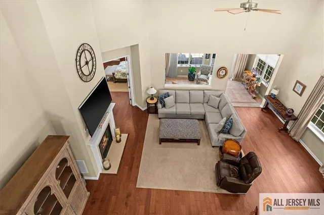 $910,000 | 12 Hardwick Drive, Kendall Park, NJ 08824