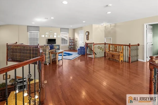 $910,000 | 12 Hardwick Drive, Kendall Park, NJ 08824