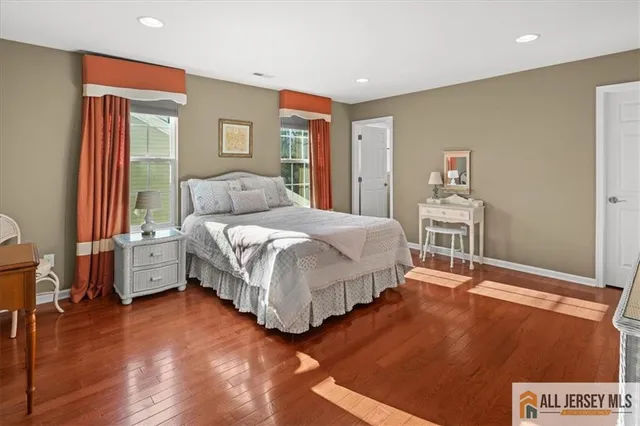 $910,000 | 12 Hardwick Drive, Kendall Park, NJ 08824