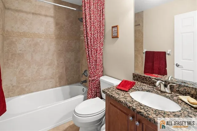 $910,000 | 12 Hardwick Drive, Kendall Park, NJ 08824