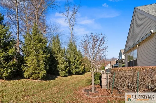 $910,000 | 12 Hardwick Drive, Kendall Park, NJ 08824