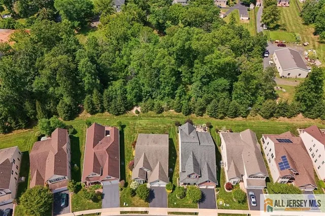 $910,000 | 12 Hardwick Drive, Kendall Park, NJ 08824