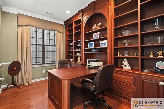 $910,000 | 12 Hardwick Drive, Kendall Park, NJ 08824