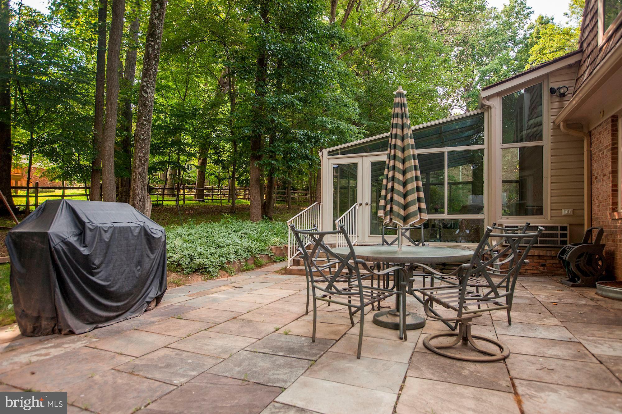 11817 Hunting Ridge Court Potomac, MD 20854 - Photo 28 of 31 Rear Patio