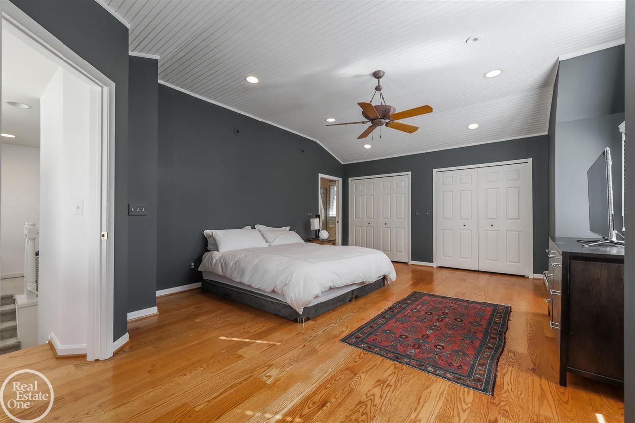 75 Muir Road Grosse Pointe Farms, MI 48236 - Photo 22 of 30