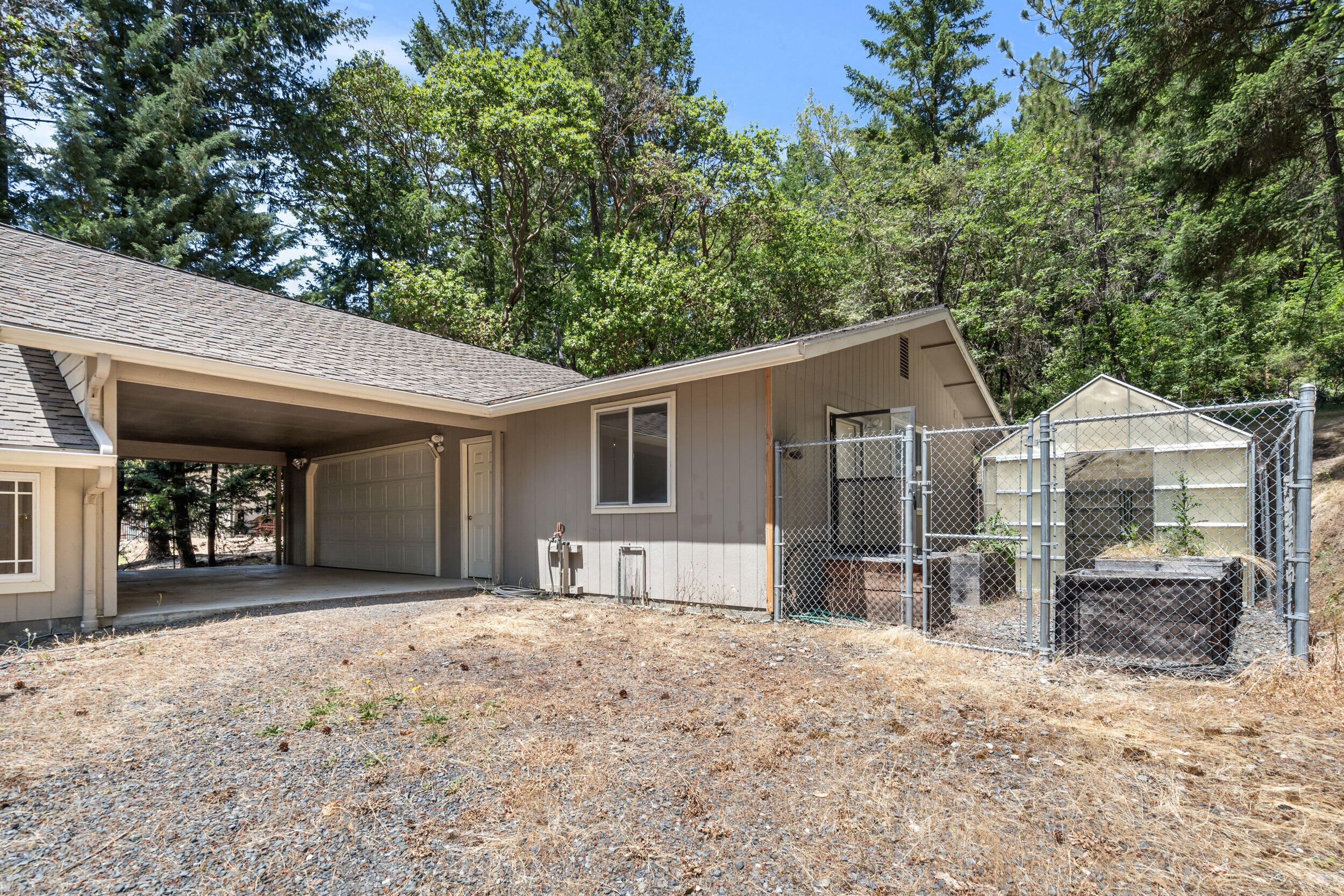 11020 North Applegate Road Grants Pass, OR 97527 - Photo 4 of 52 2_11020 n applegate rd-02