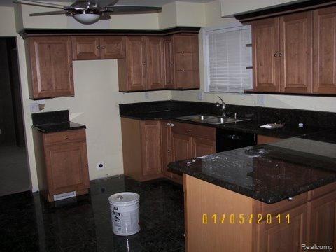 1702 Cardinal Ridge Court West Bloomfield, MI 48324 - Photo 4 of 4 pic-4