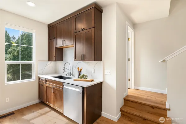 $725,000 | 5390 237th Terrace Southeast, Unit 302, Issaquah, WA 98029