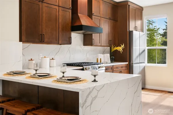 $725,000 | 5390 237th Terrace Southeast, Unit 302, Issaquah, WA 98029