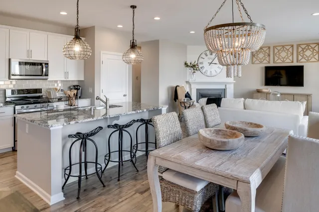 $575,000 | 6103 Goodwin Avenue South, Cottage Grove, MN 55016