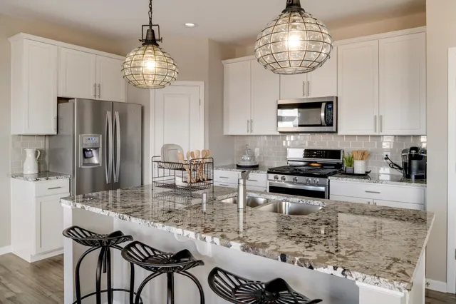 $575,000 | 6103 Goodwin Avenue South, Cottage Grove, MN 55016