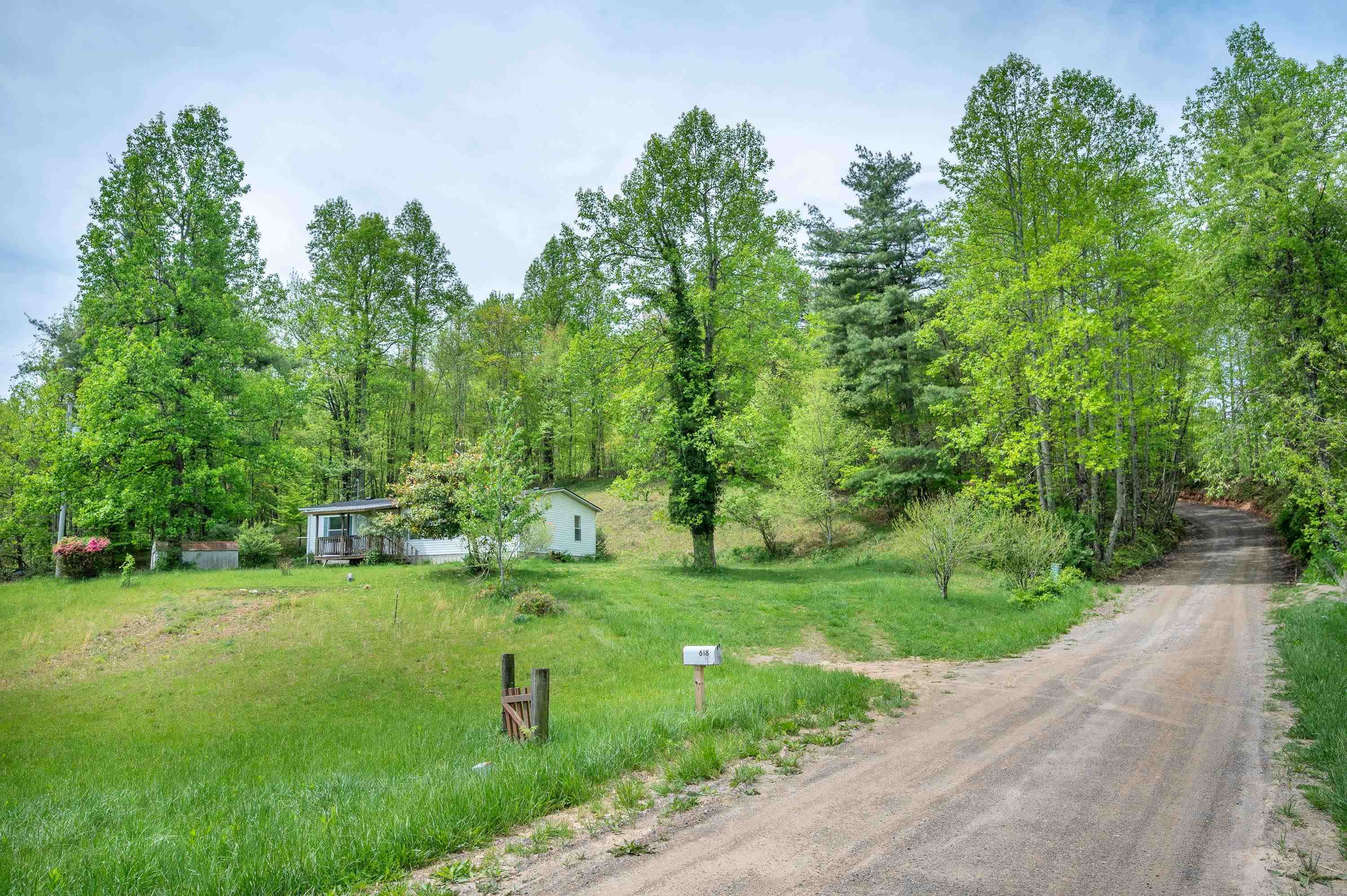 618 Countyline Church Road Southeast Floyd, VA 24091 - Photo 2 of 36 Gallery Image 2