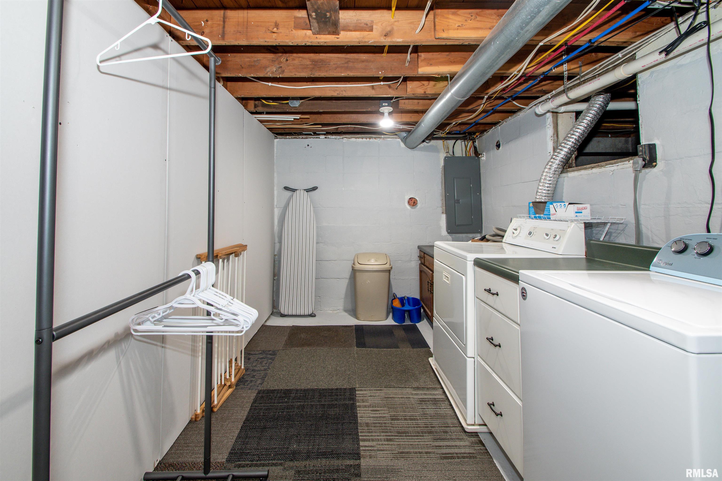 6732 Jones Road Peoria, IL 61604 - Photo 30 of 37 Gallery Image 30