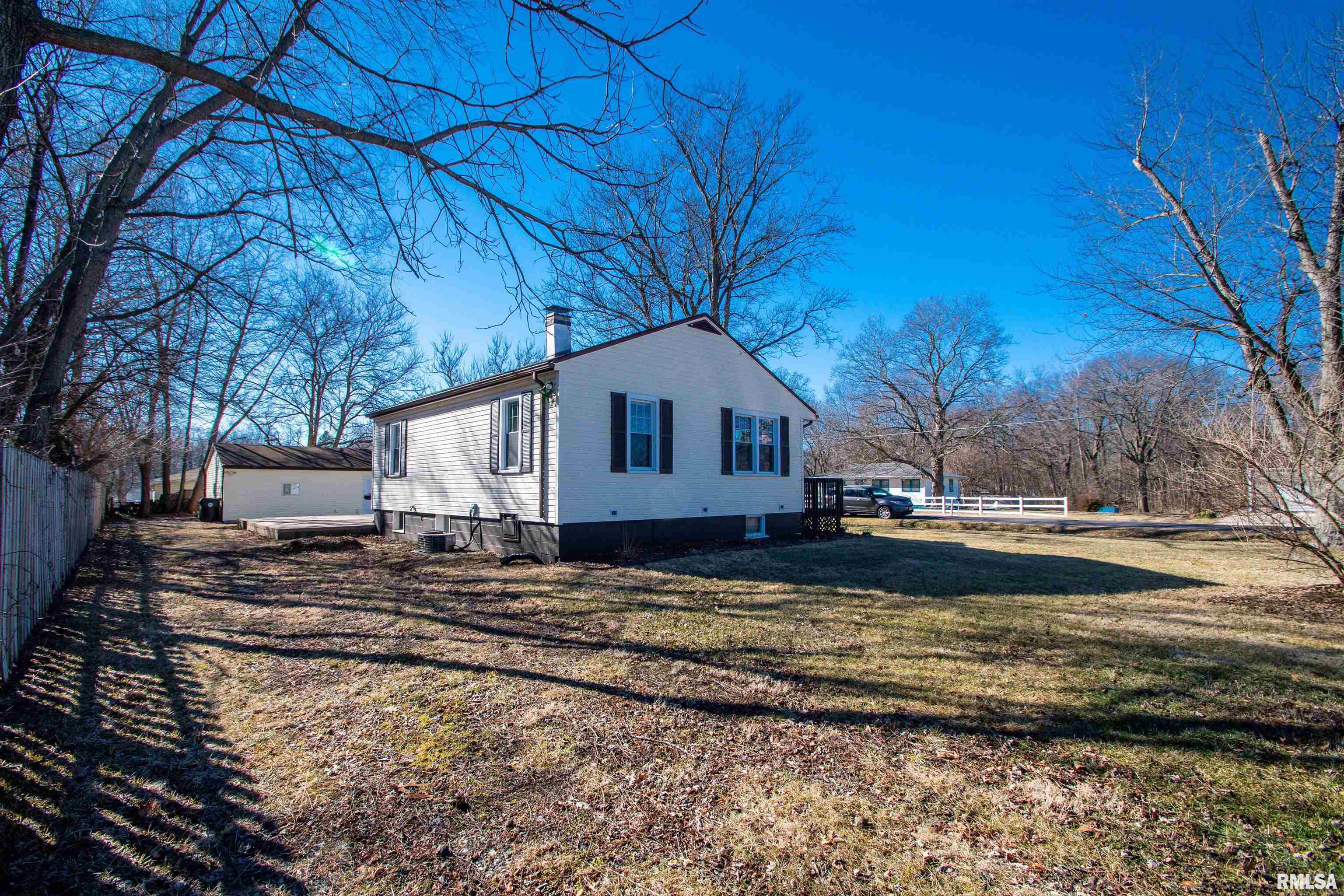 6732 Jones Road Peoria, IL 61604 - Photo 36 of 37 Gallery Image 36