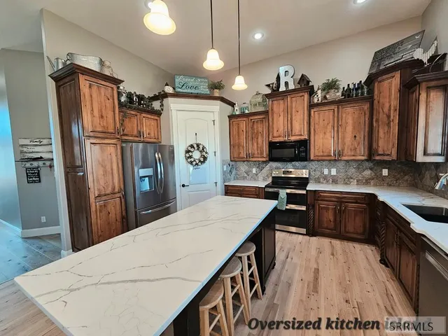 $749,000 | 2037 East Berggren Lane, Idaho Falls, ID 83401