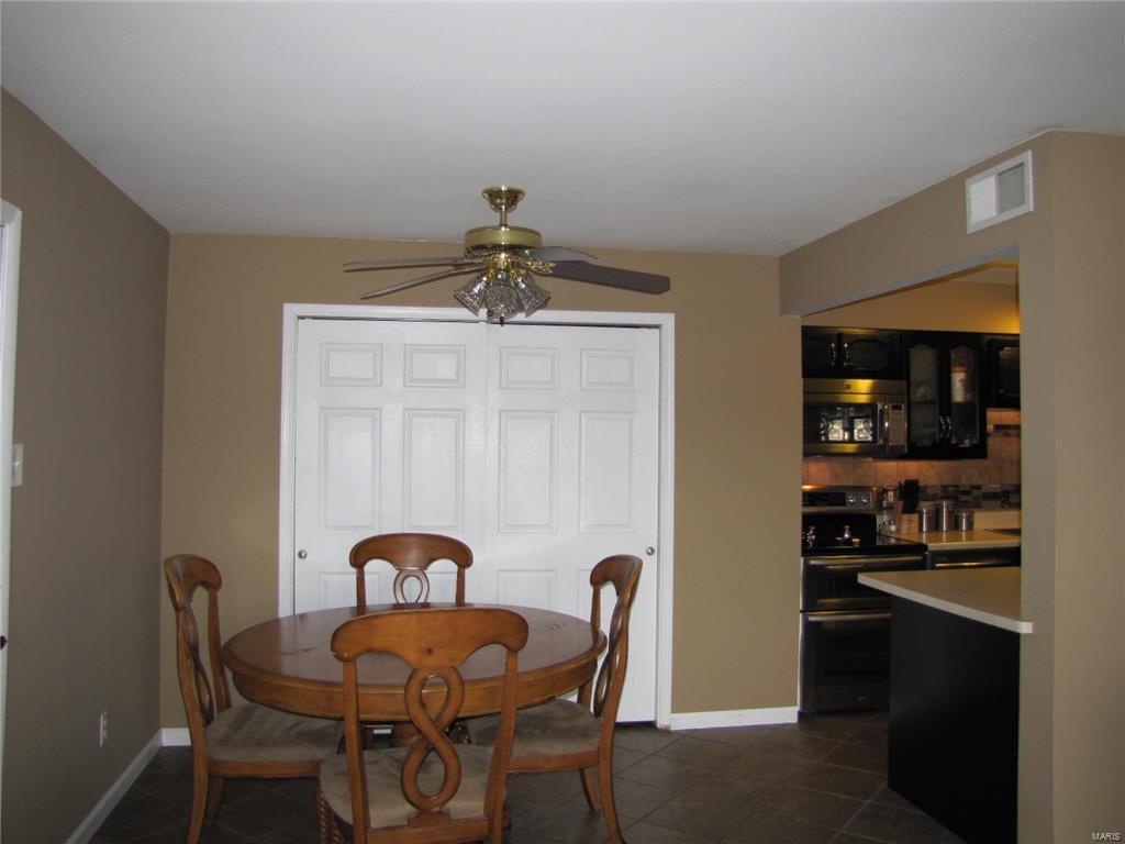 11957 Tesson Ferry Road, Unit D St. Louis, MO 63128 - Photo 3 of 18 Gallery Image 3