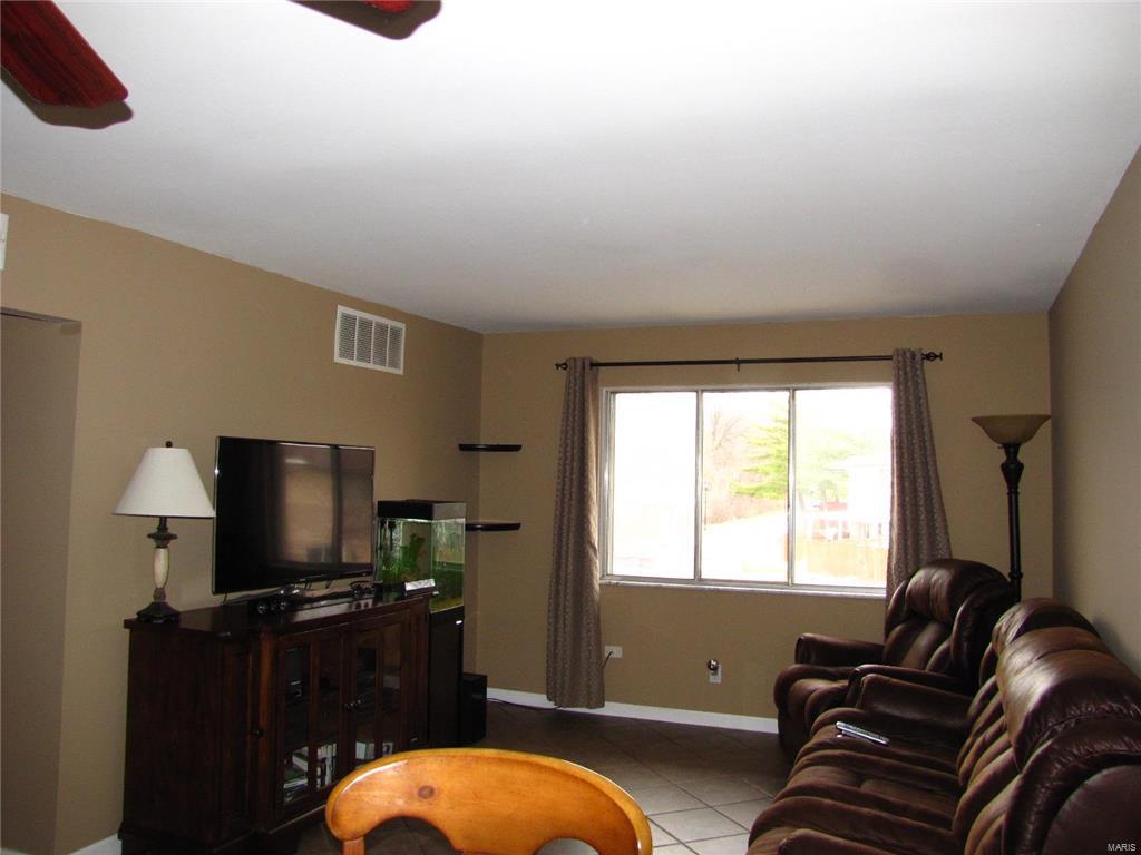 11957 Tesson Ferry Road, Unit D St. Louis, MO 63128 - Photo 5 of 18 Gallery Image 5