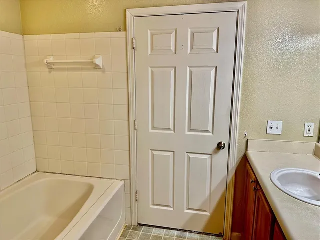 $214,900 | 9125 Lee Vista Boulevard, Unit 704, Orlando, FL 32829