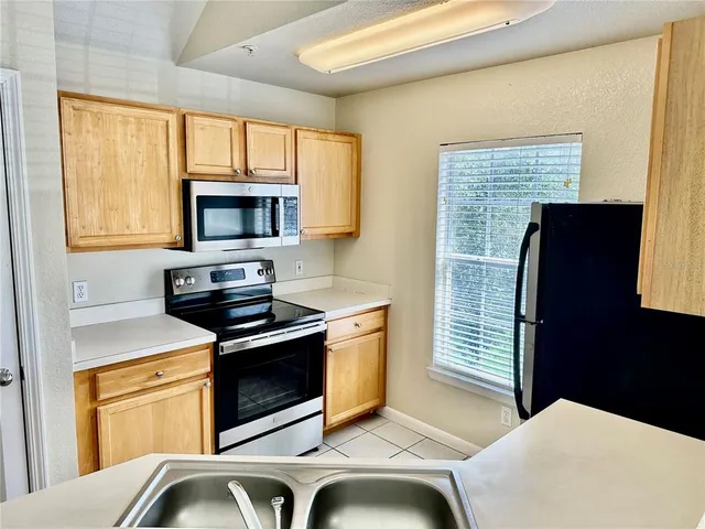 $214,900 | 9125 Lee Vista Boulevard, Unit 704, Orlando, FL 32829