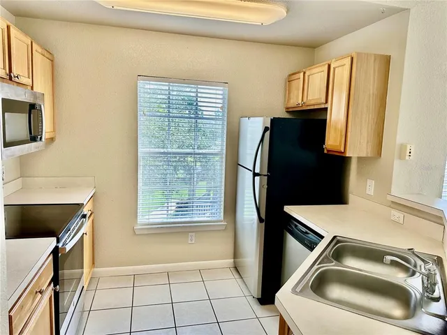 $214,900 | 9125 Lee Vista Boulevard, Unit 704, Orlando, FL 32829
