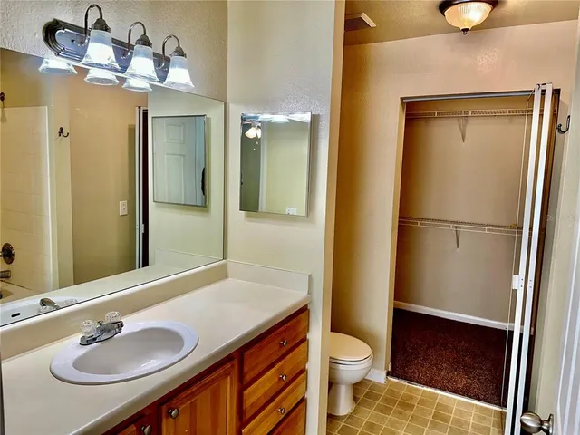 $214,900 | 9125 Lee Vista Boulevard, Unit 704, Orlando, FL 32829