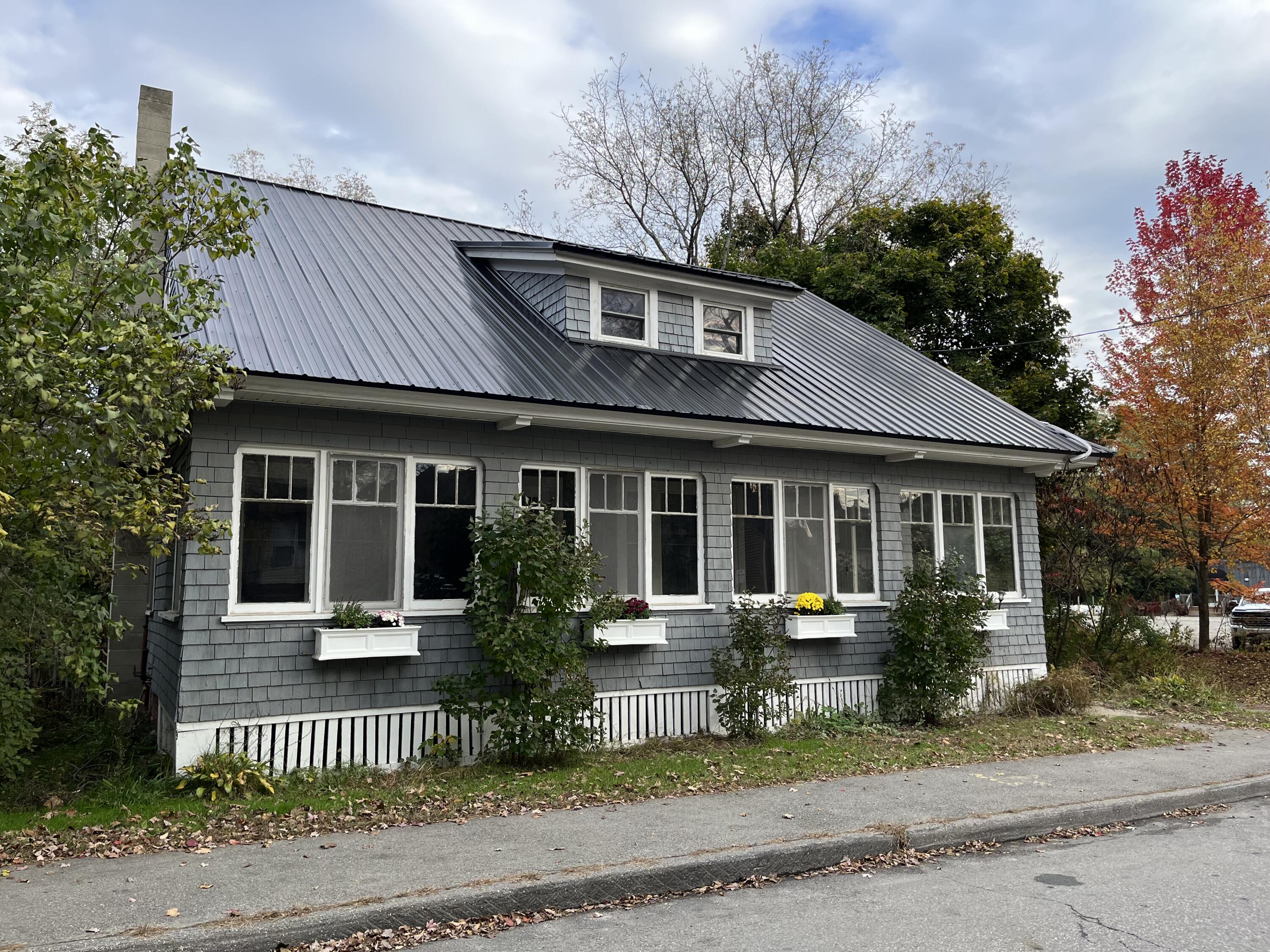 77 Bridge Street Augusta, ME 04330 - Photo 6 of 44 IMG_1047