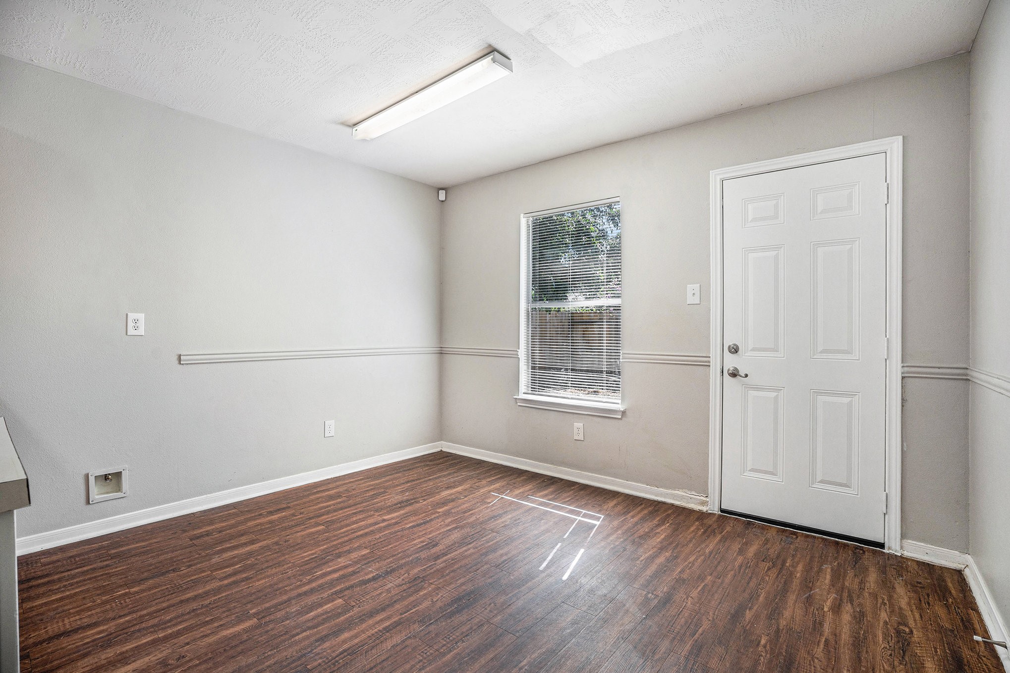 5314 Aloe Avenue Baytown, TX 77521 - Photo 4 of 17