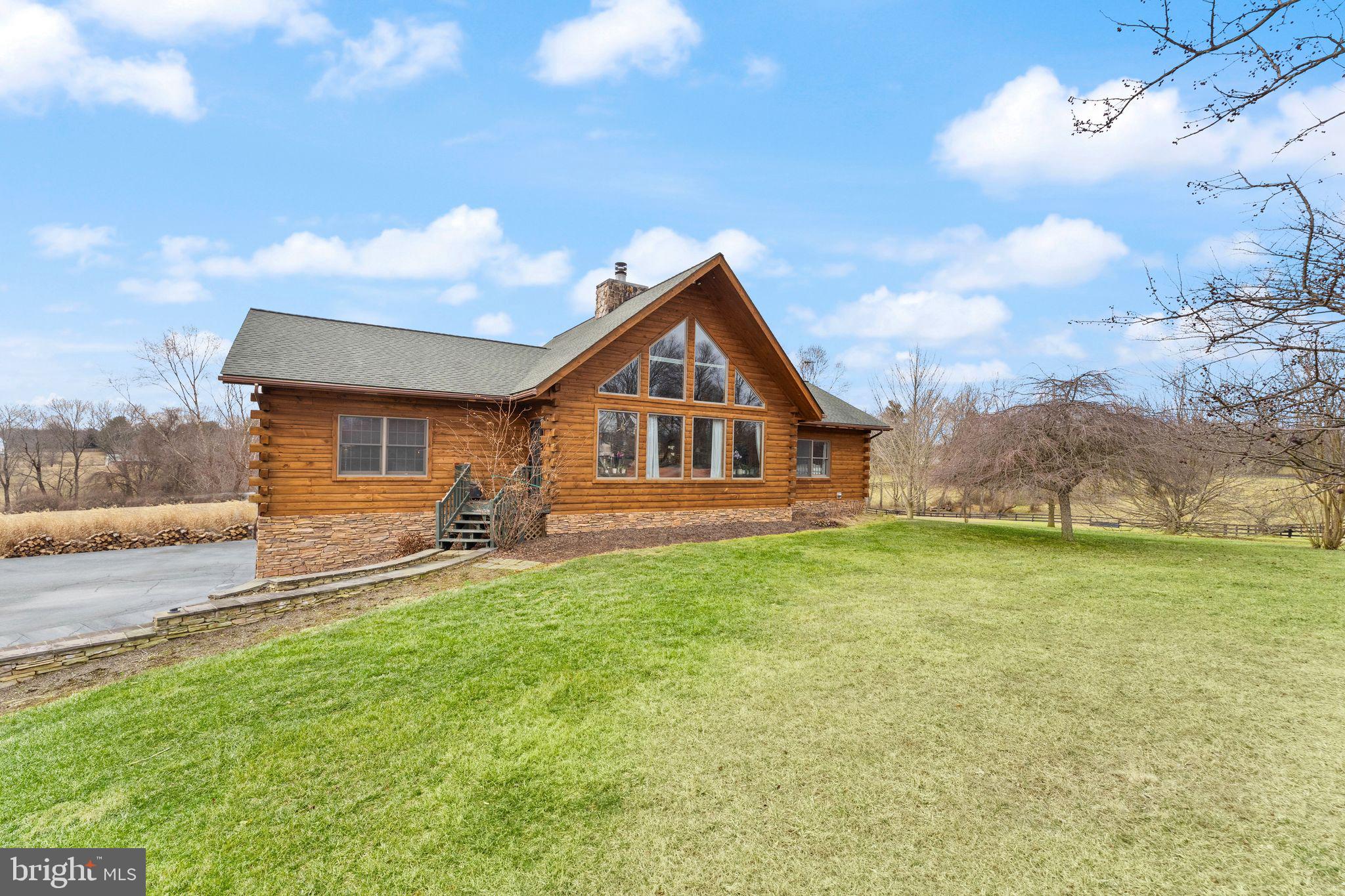 20233 Shelburne Glebe Road Purcellville, VA 20132 - Photo 5 of 73 Gallery Image 5