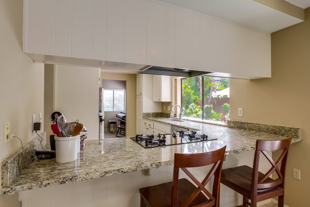 14214 Woodcreek Road Poway, CA 92064 - Photo 11 of 25 Gallery Image 11