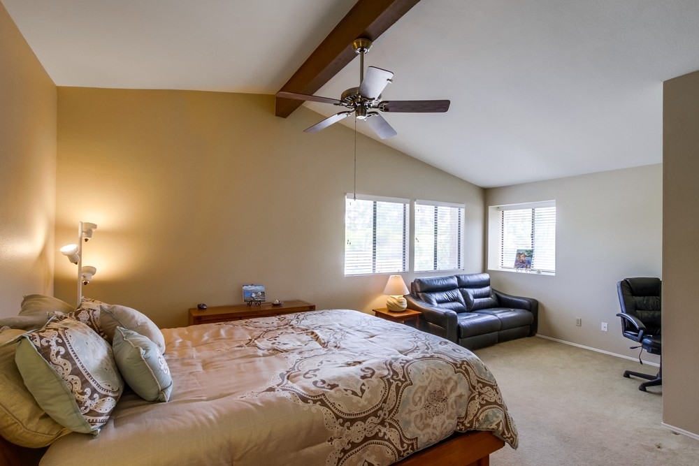 14214 Woodcreek Road Poway, CA 92064 - Photo 12 of 25 Gallery Image 12