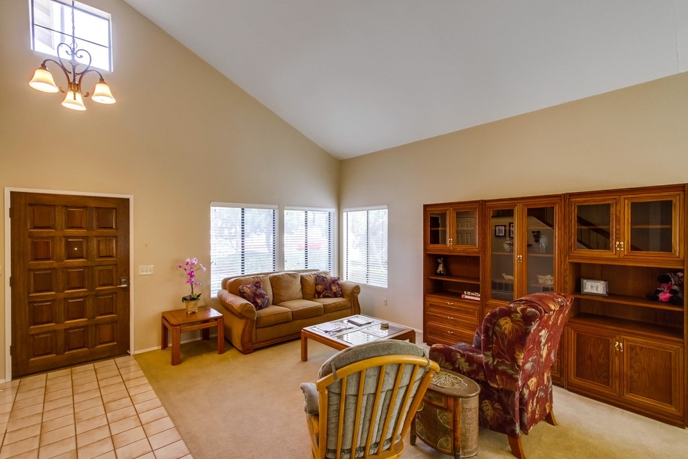 14214 Woodcreek Road Poway, CA 92064 - Photo 3 of 25 Gallery Image 3