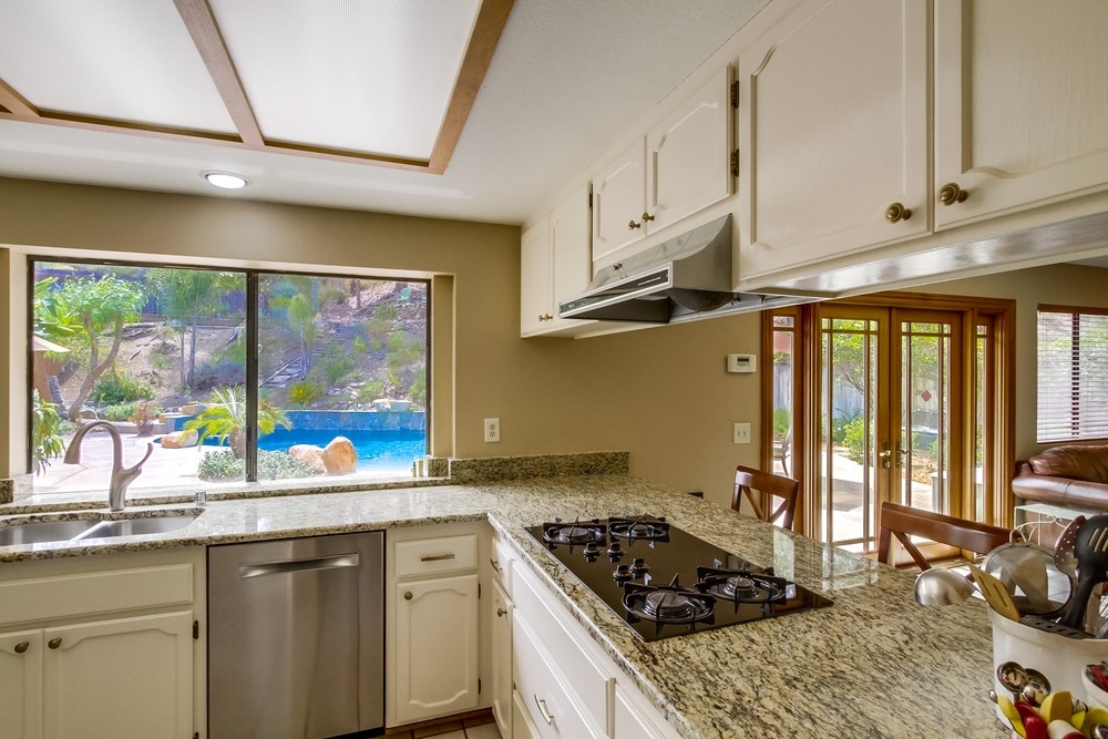 14214 Woodcreek Road Poway, CA 92064 - Photo 10 of 25 Gallery Image 10