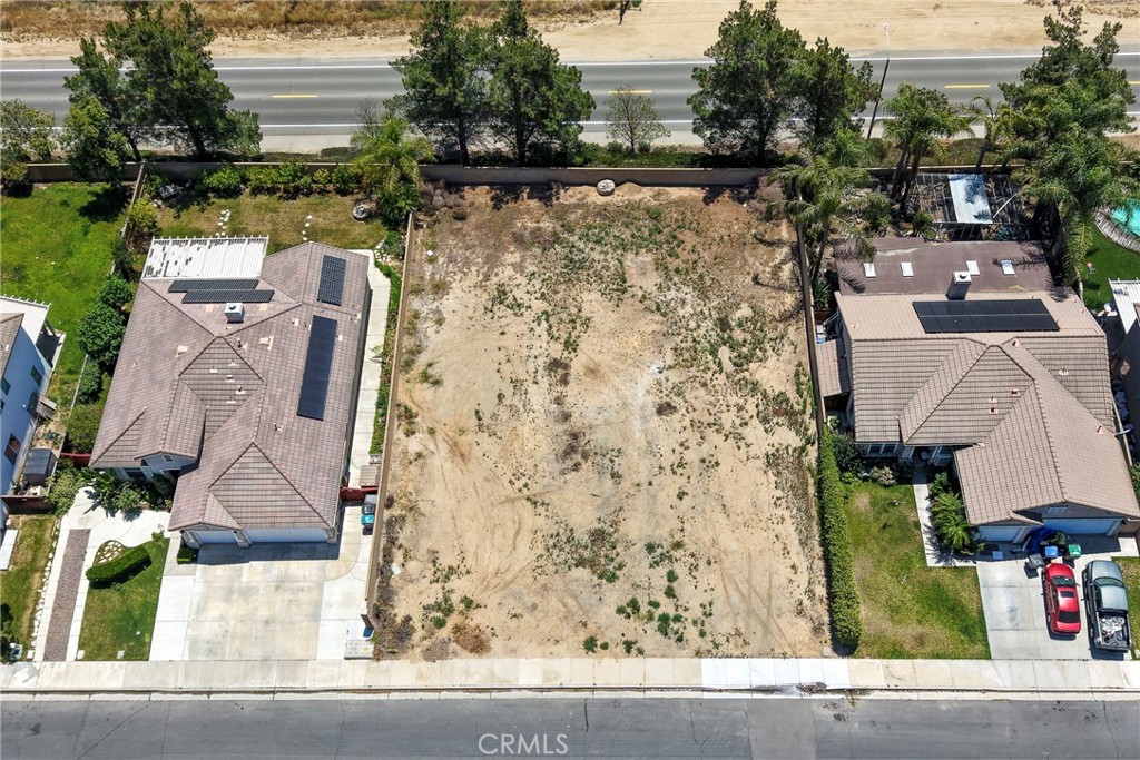 32257 Perigord Road Winchester, CA 92596 - Photo 7 of 19 an aerial view of residential house with outdoor space