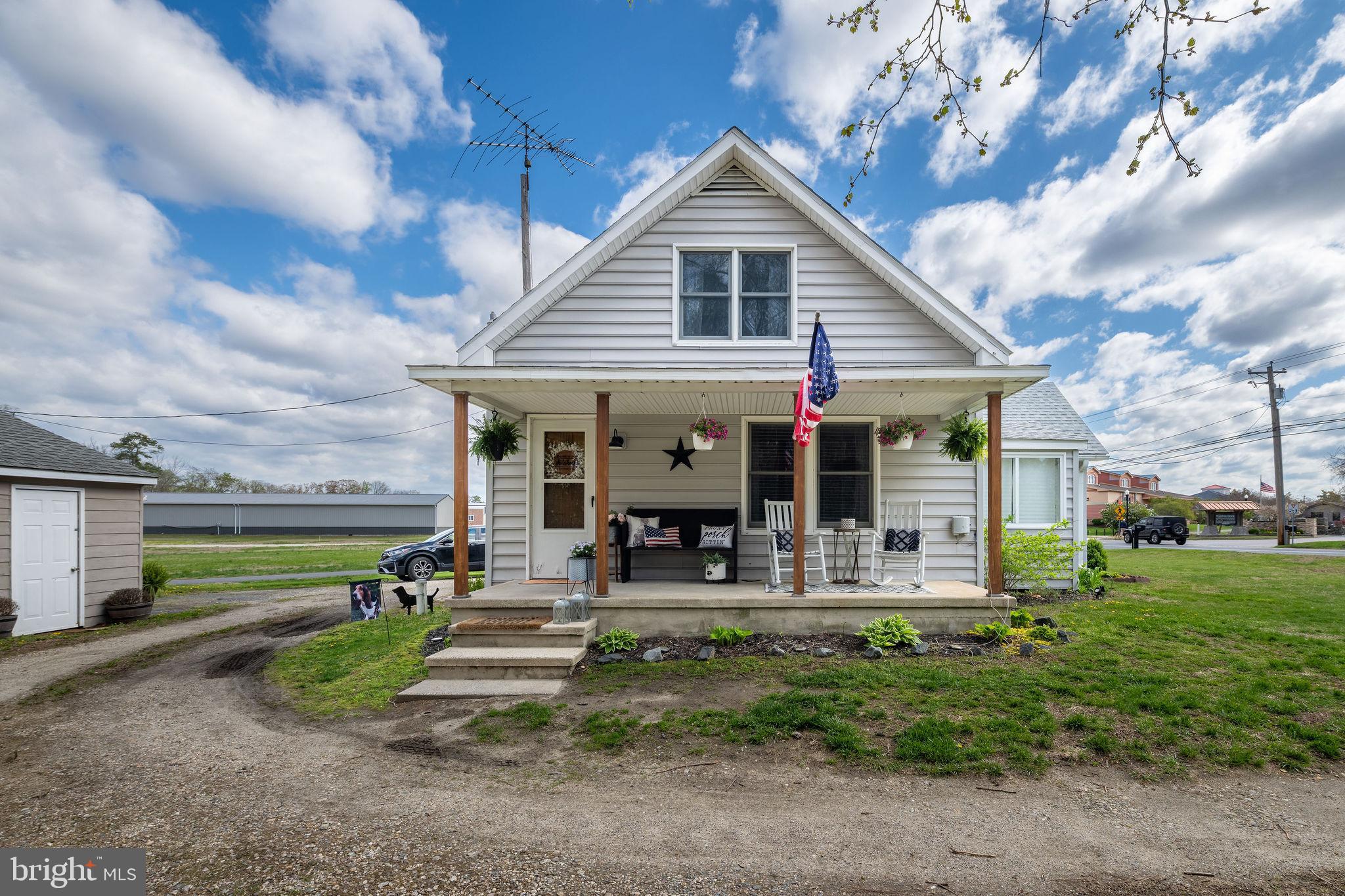 702 Federal Street Milton, DE 19968 - Photo 3 of 31