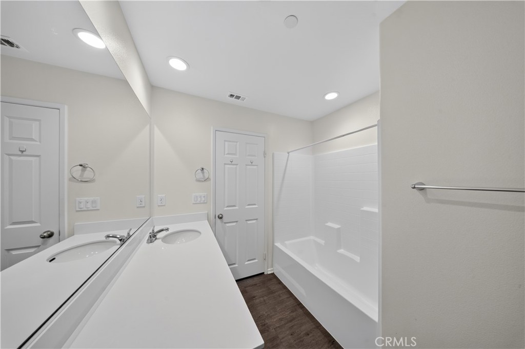560 East Vodden Street Rialto, CA 92376 - Photo 44 of 59