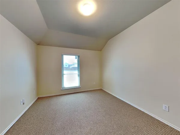 $2,700 | 1032 Bending Oak Drive, Cedar Hill, TX 75104