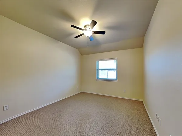 $2,700 | 1032 Bending Oak Drive, Cedar Hill, TX 75104