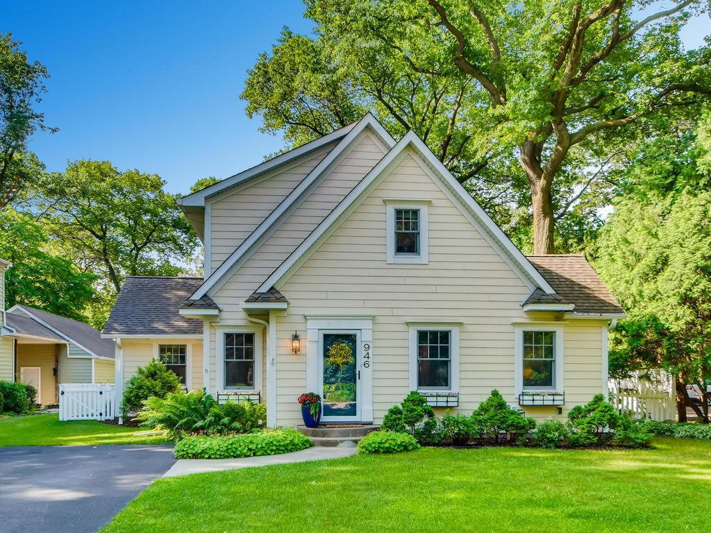 946 County B Road West Roseville, MN 55113 - Photo 1 of 1