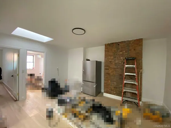 $3,200 | 855 Wyckoff Avenue, Unit 1 | Ridgewood