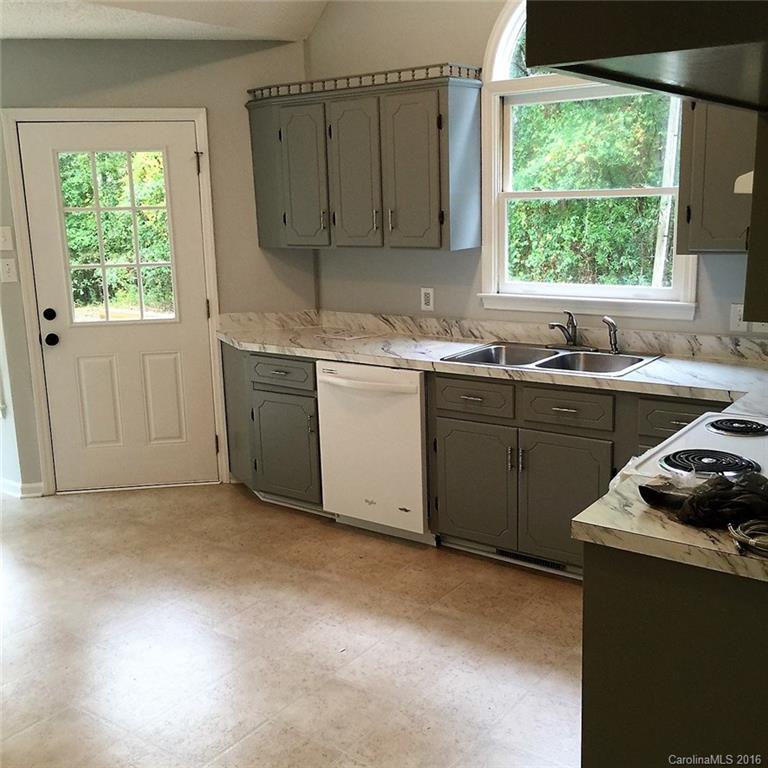 364 White Pine Road Catawba, SC 29704 - Photo 8 of 18