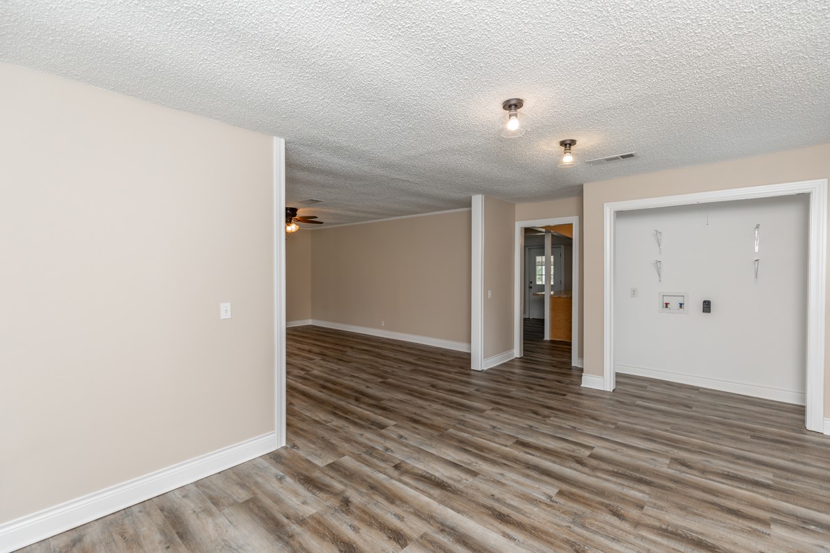 4205 North Tram Road Vidor, TX 77662 - Photo 10 of 32