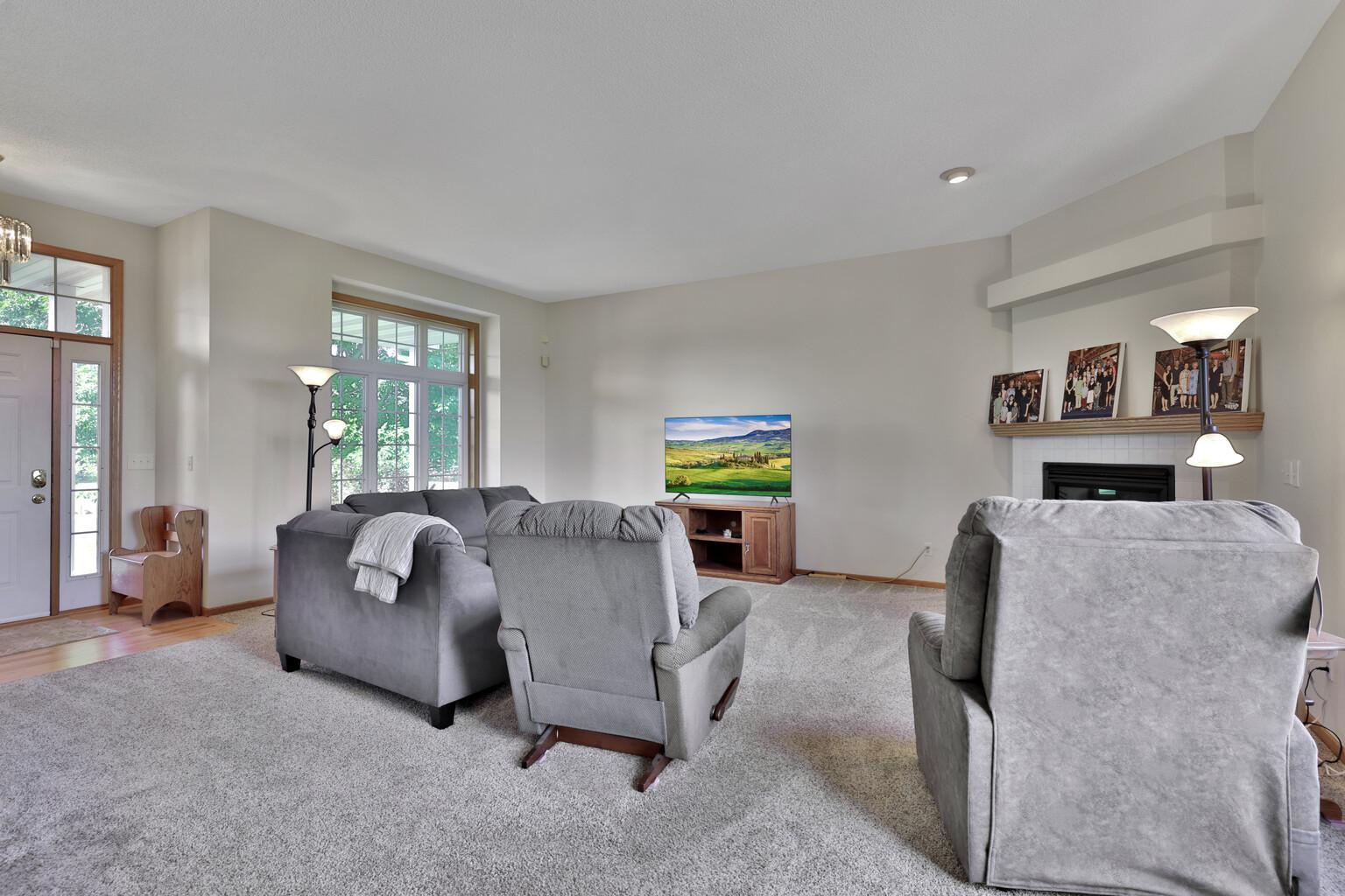 19710 Hunter's Ridge Corcoran, MN 55374 - Photo 27 of 62 Gallery Image 27