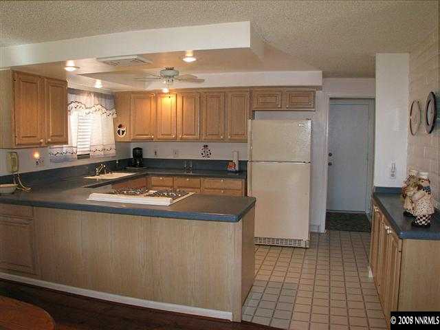1280 Feather Way Reno, NV 89509 - Photo 4 of 9 Photo 4